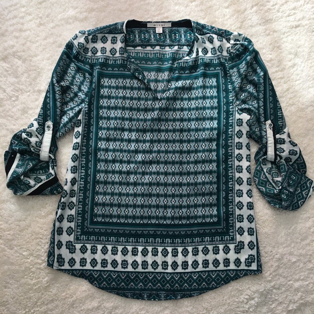 Francesca’s Miami Blouse